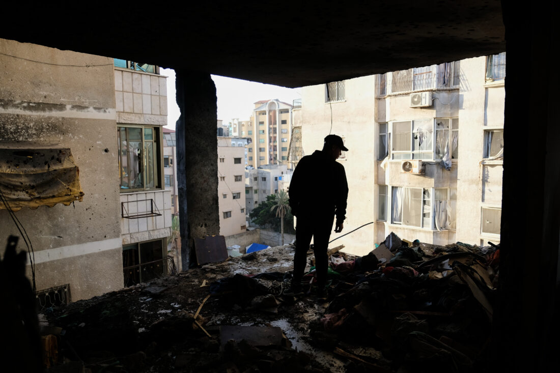 Israeli strikes kill 30 Palestinians, including children, as Gaza ...